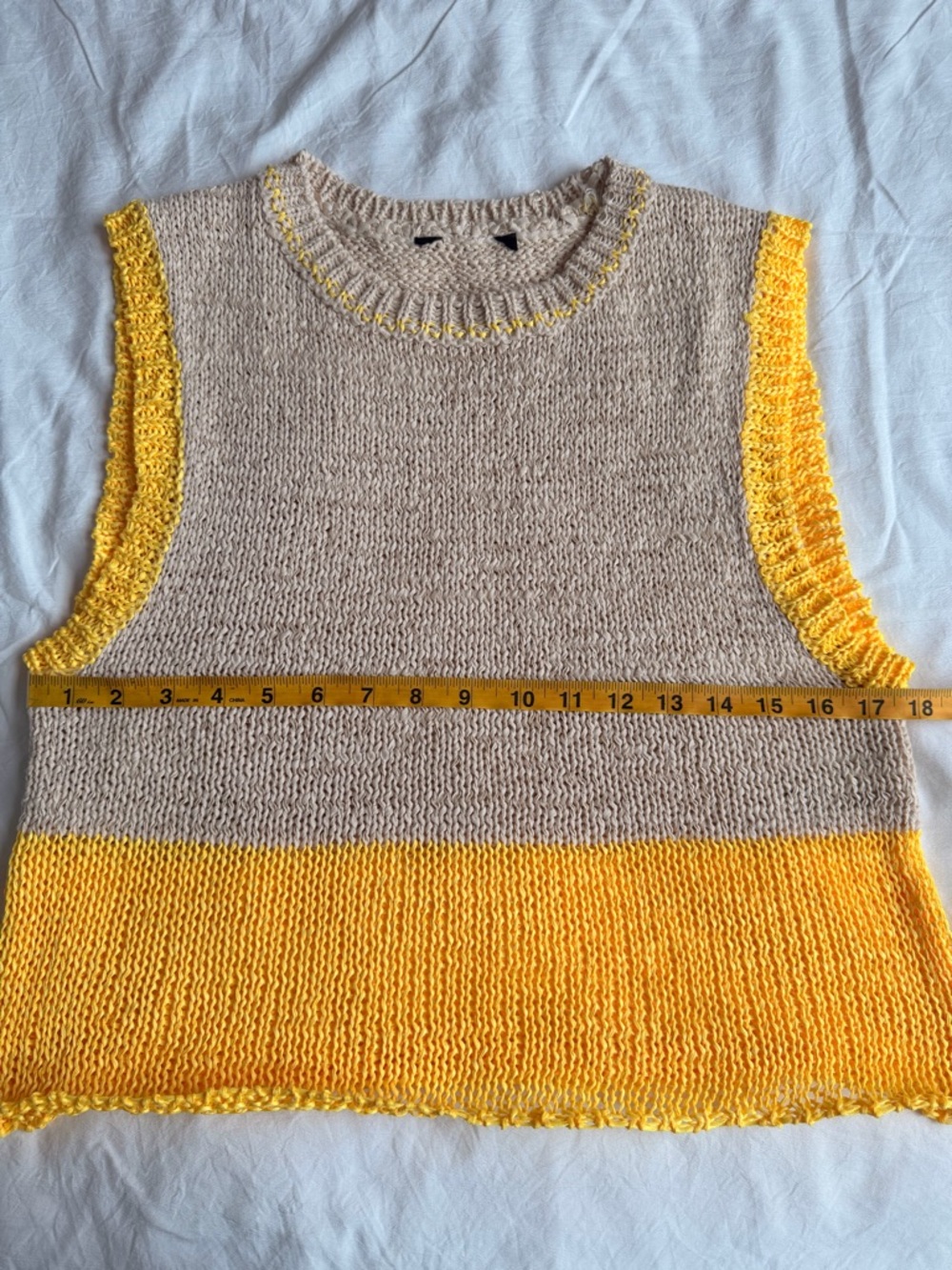 Zara Yellow and Cream Knit VEST - Picture 13 of 13